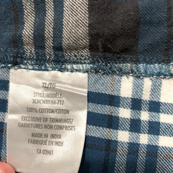 Button Up Top - Picture 3 of 3